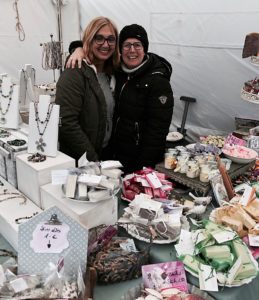 Rückblick: Frühlingsmarkt im Sellawie, Forst, Café Selawie, Bianca Blaier, Forst, Frühlingsmarkt, Badepraline on Tour, Lemon Myrtle, Badepraline, Frühlingbitte-Naturseifen, Workshops, Östringen, Silke Büsing-Schmidt, Märkte, Kunsthandwerkermarkt, Gudfeel, Duschriegel, Rosenblütenbadesalz, Shampooseife, Schafmilchseife, naturseife, zerowaste. zero waste
