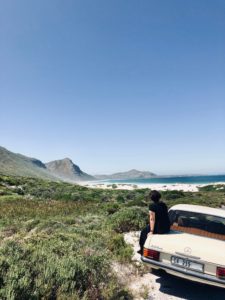 Chapman's Peak entlang im Oldtimer, Kapstadt, Badepraline on Tour